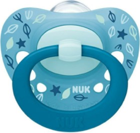 Nuk Signature Πιπίλα Σιλικόνης Γαλάζια με Φυλλαράκια & Αστεράκια Με Θήκη 18-36 m (10.739.703) 